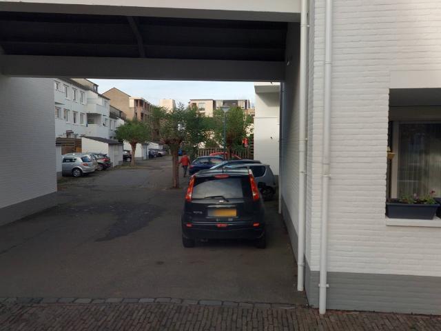 Parallelweg 37