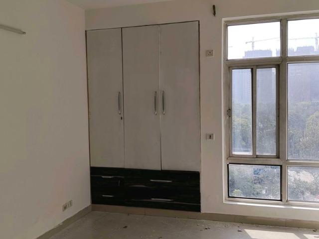 Paramount Floraville 2 Bedroom 1250 Sq. Ft. Apartment in Sector 137 Noida Listing ID: #10055