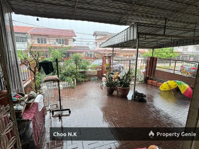 Paramount Single Storey End Lot