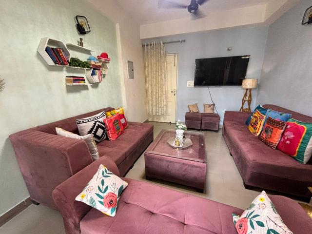 Paramount Symphony 2 Bedroom 1400 Sq. Ft. Apartment in Sain Vihar Ghaziabad Listing ID: #10344