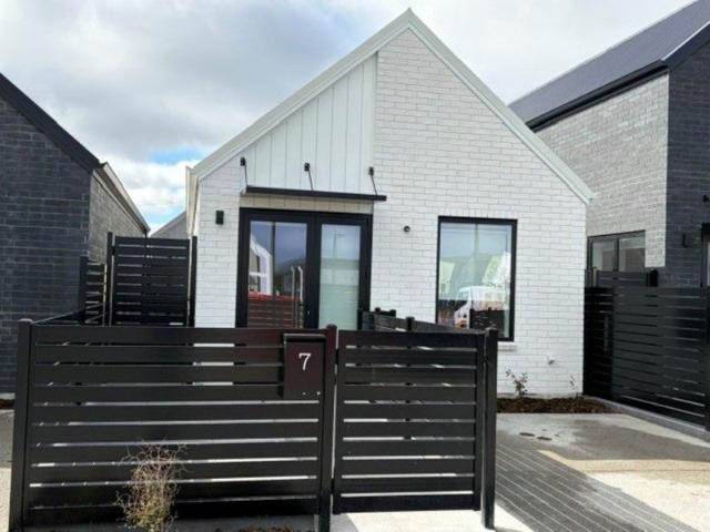 Paraparaumu, 2 bedrooms