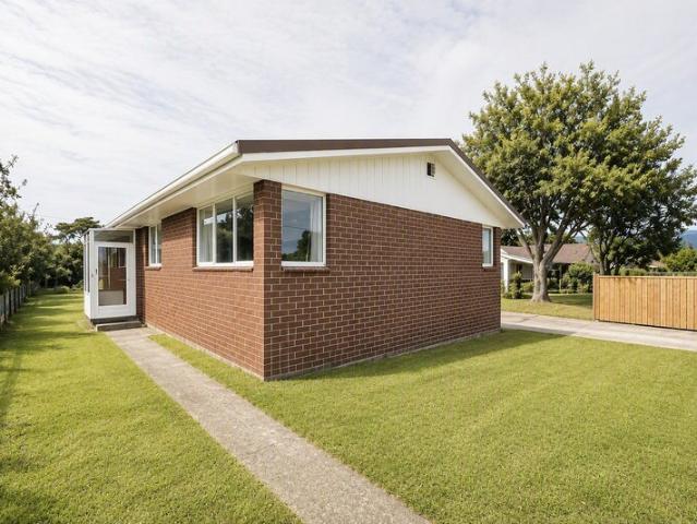 paraparaumu, 3 bedrooms