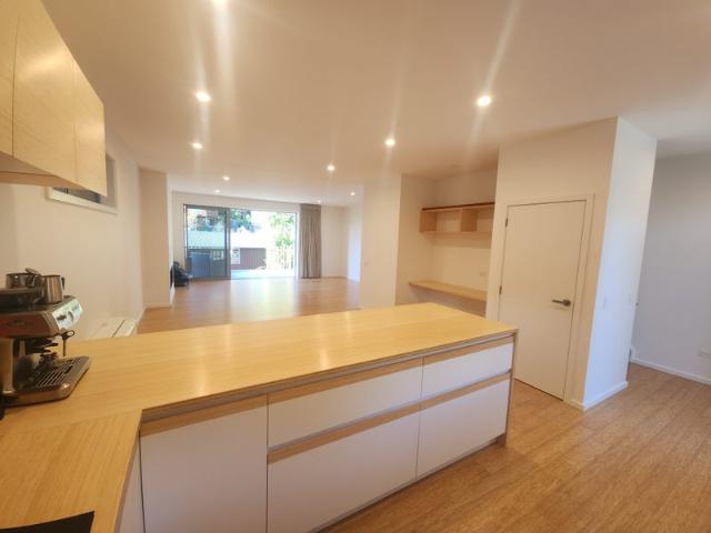 paraparaumu, 3 bedrooms