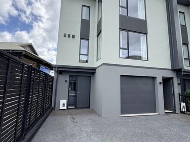 paraparaumu, 3 bedrooms