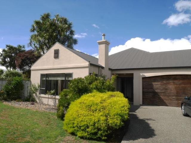 paraparaumu beach, 4 bedrooms