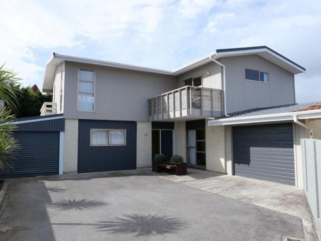 paraparaumu beach, 4 bedrooms