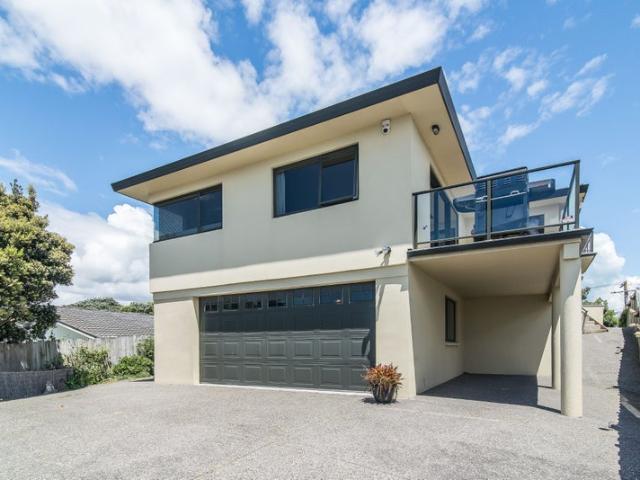 paraparaumu beach, 5 bedrooms