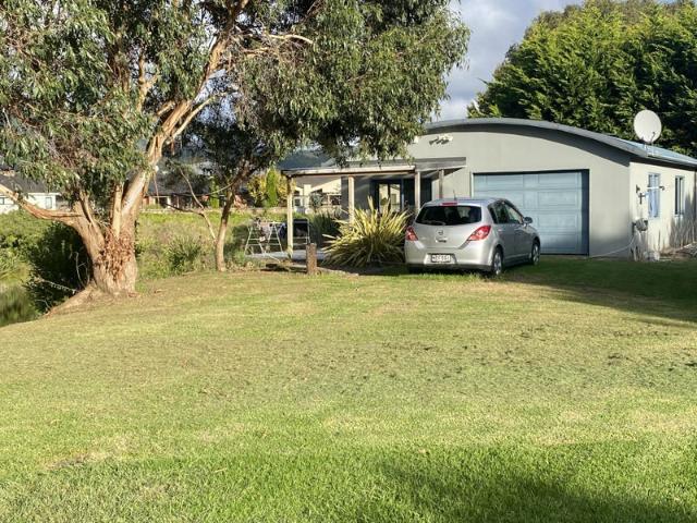 paraparaumu beach, 2 bedrooms