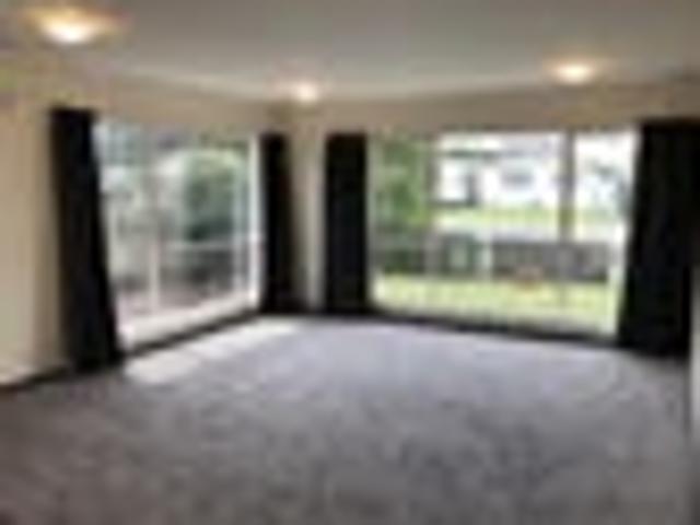 Paraparaumu Beach, 2 bedrooms, $560 pw
