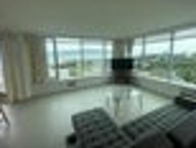 Paraparaumu Beach, 2 bedrooms, $850 pw