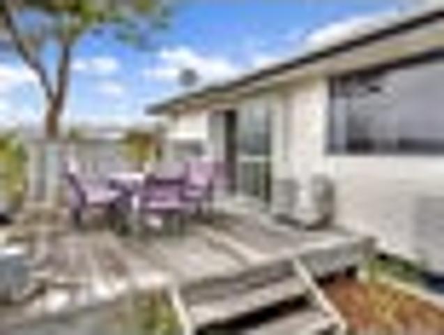 Paraparaumu Beach, 3 bedrooms, $640 pw