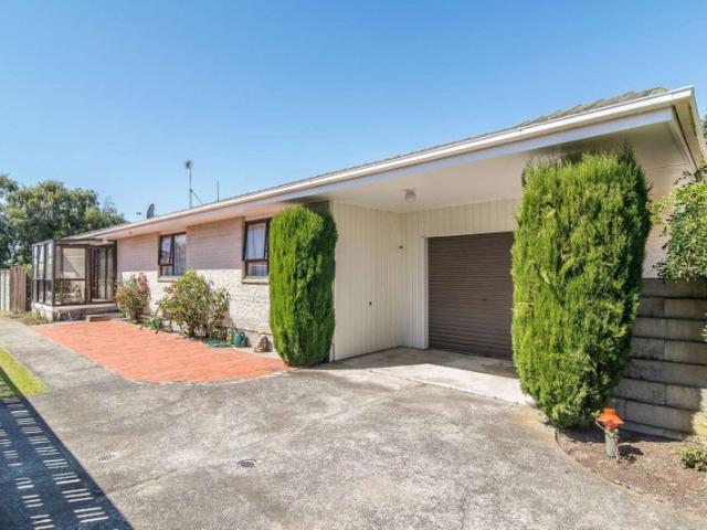paraparaumu beach, 3 bedrooms