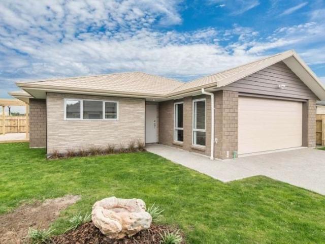 paraparaumu beach, 3 bedrooms