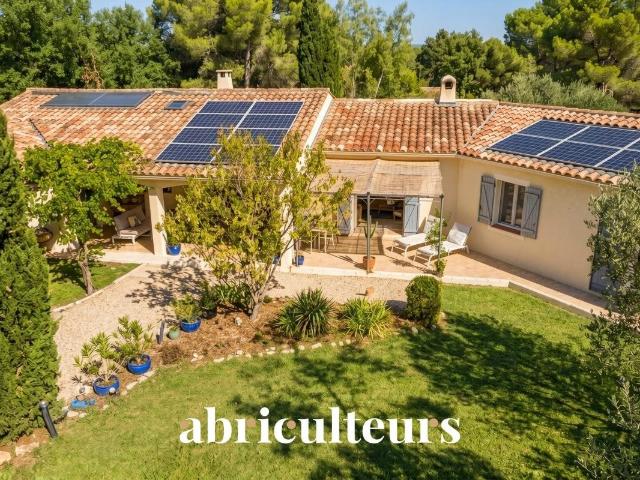 Parc du Haut Verdon – Aups Propriété de 260 m² avec deux g. 260m² Aups