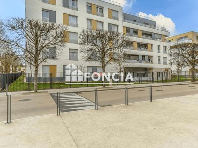 PARC DE SCEAUX Appartement récent dans un parfait état général de type STUDIO d’une surface de 28.92 m2