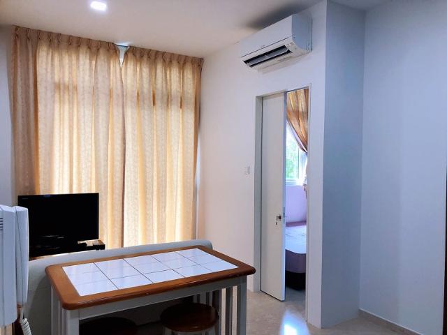Parc Imperial Condominium For Sale, $800,000, 1 Bed 1 Bath 388 sqft $2,062.00 psf