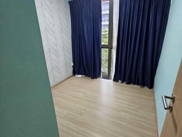Parc Life D27, Condominium