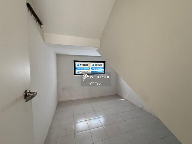 Parc Regency Studio
