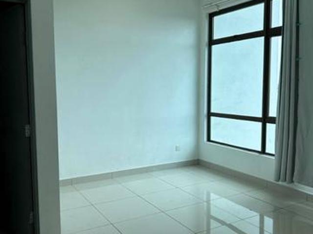 Parc Regency Plentong below market full loan invest 810 sqft