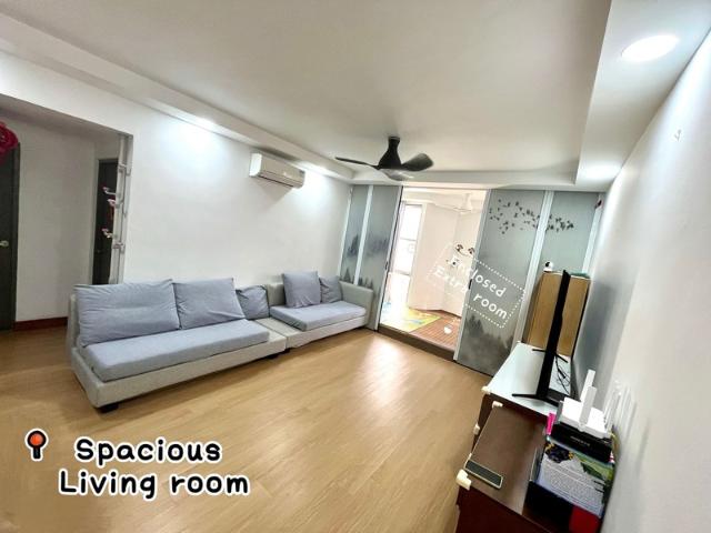 Parc Vista Condominium For Sale, $1,300,000, 2 Bed 2 Bath 1,055 sqft $1,232.00 psf