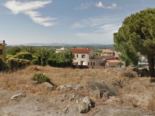 Parcela con vistas al mar en Pau