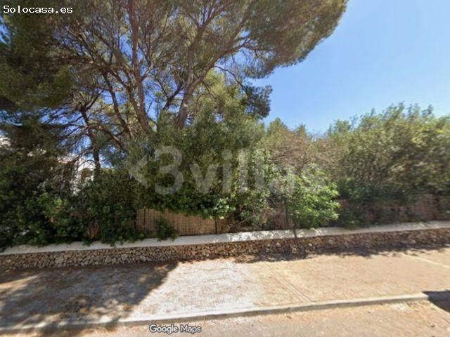 Parcela con vistas al mar en venta en Port Addaia