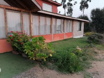 PARCELA CON CASA Y PISCINA TECHADA, ALGARROBO