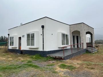 Parcela con dos casas en María Pinto