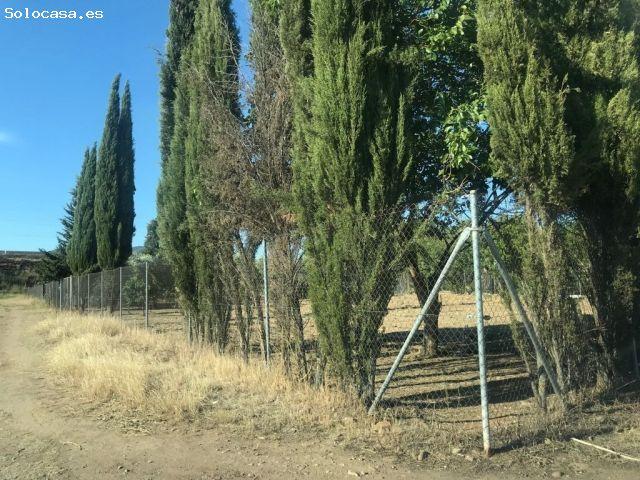 Parcela de terreno de 2700 m2 por la Barquera con fosa séptica y vallada