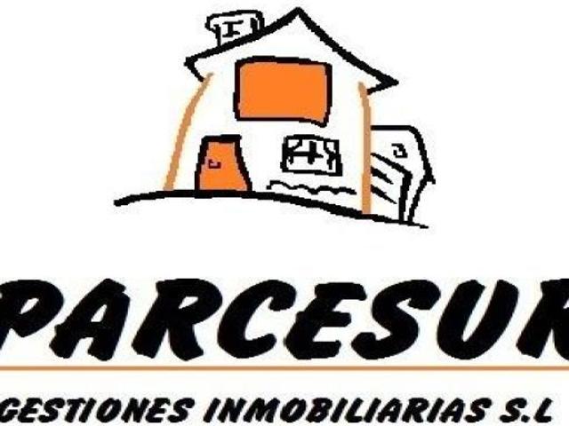 PARCELA DE 1192m²