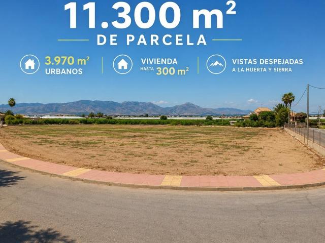 Parcela de 11.300 m2 con suelo urbano para construir una vivienda exclusiva en El Raal Murcia