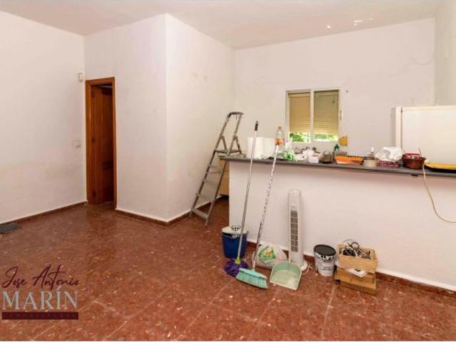 PARCELA DE 2.500 M2 EN CAMPOMANES CON PISCINA Y CASA TU REFUGIO DE TRANQUILIDAD A UN PASO DE BADAJ