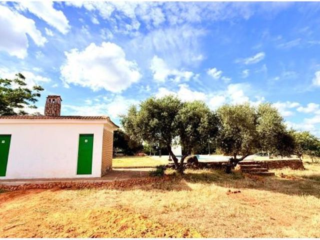 PARCELA DE 5000 M2 CON 1050 EDIFICADOS
