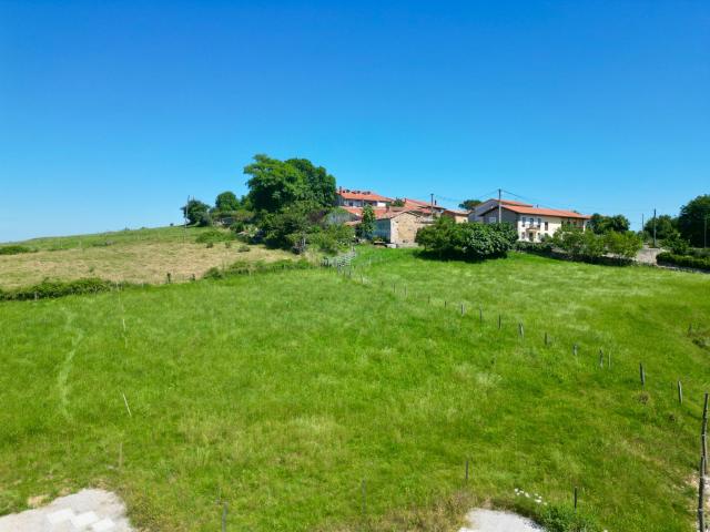 PARCELA EDIFICABLE EN FRESNEDO — FINCA 1 DE 3 | DIVISIÓN HORIZONTAL