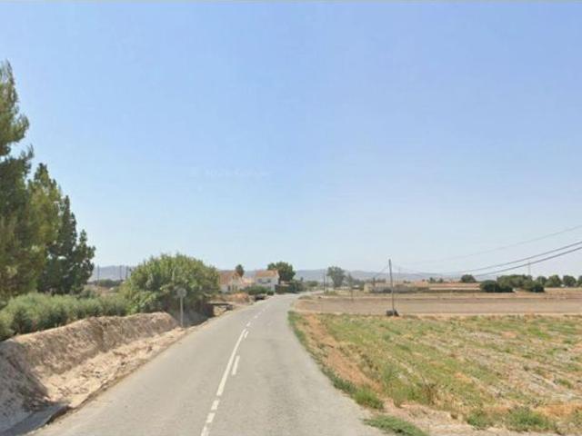 PARCELA EN CAMPILLO CON CASA ANTIGUA A REFORMAR