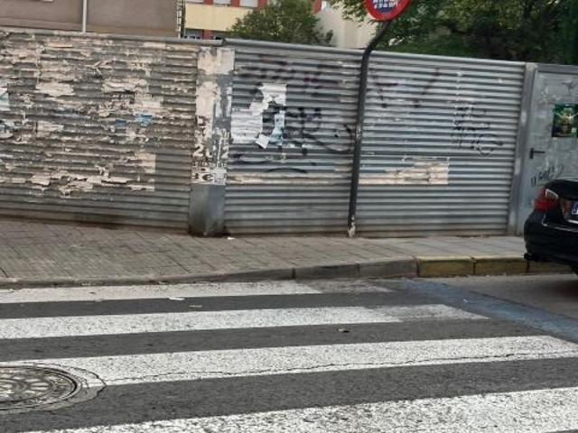 Parcela en esquina en Ciudad Vergel – Zona muy demandada