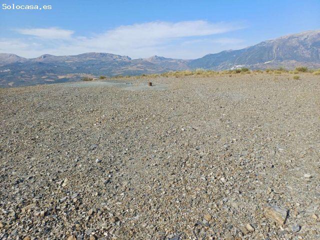 Parcela en la viñuela con vistas al pantano