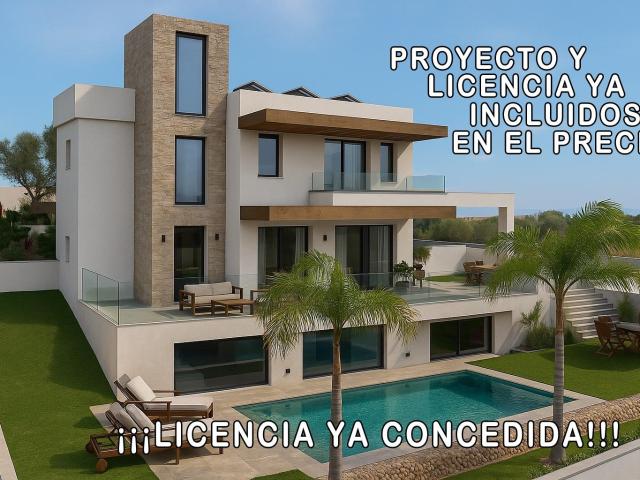 Parcela en la zona de Valle Romano con licencia pagada y concedida