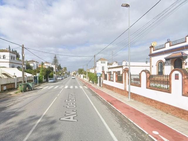 Parcela en recinto cerrado para 5 viviendas
