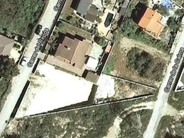 Parcela en urbanización Mas Astor