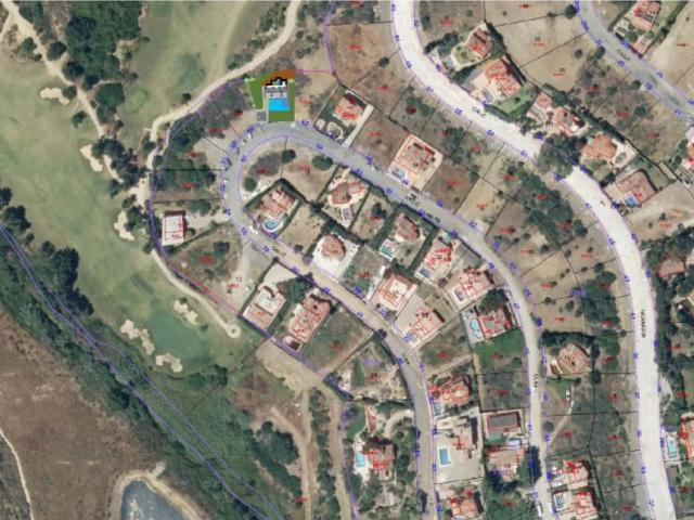Parcela en Valle Romano Estepona