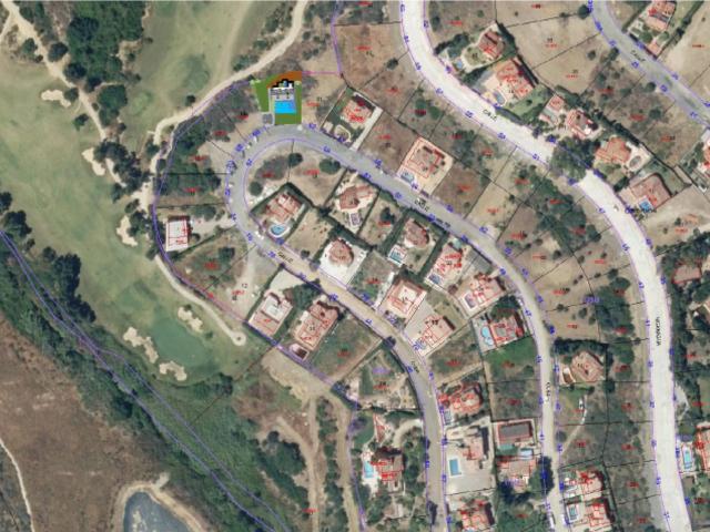 Parcela en Valle Romano Estepona
