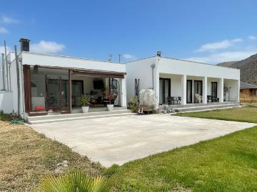 PARCELA EN VENTA CON CASA SOLIDA Y REGULARIZADA