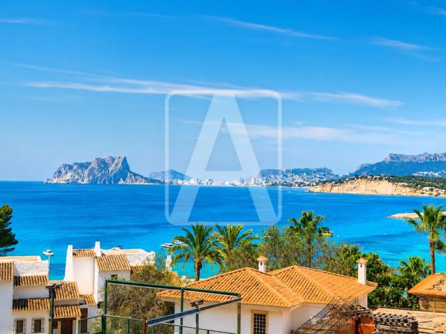 Parcela en venta en Moraira Alicante