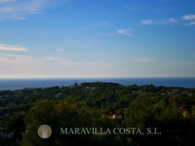 Parcela en venta en Moraira, Benimeit