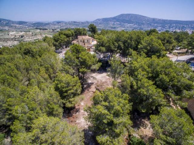 Parcela en venta en Moraira, Benimeit