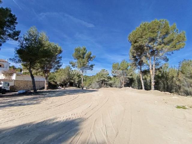 Parcela en venta en Moraira, Benimeit