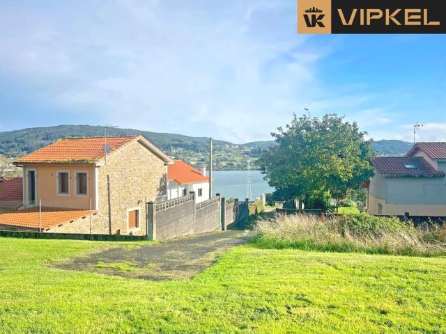 Parcela en venta en Narón La Coruña