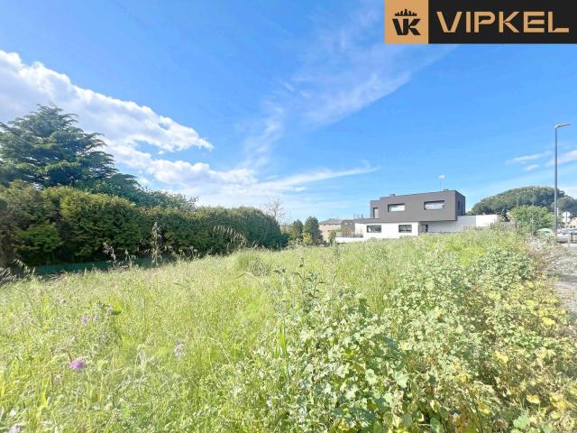 Parcela en venta en Oleiros La Coruña