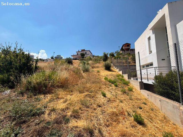 Parcela en venta en altos de La Zubia